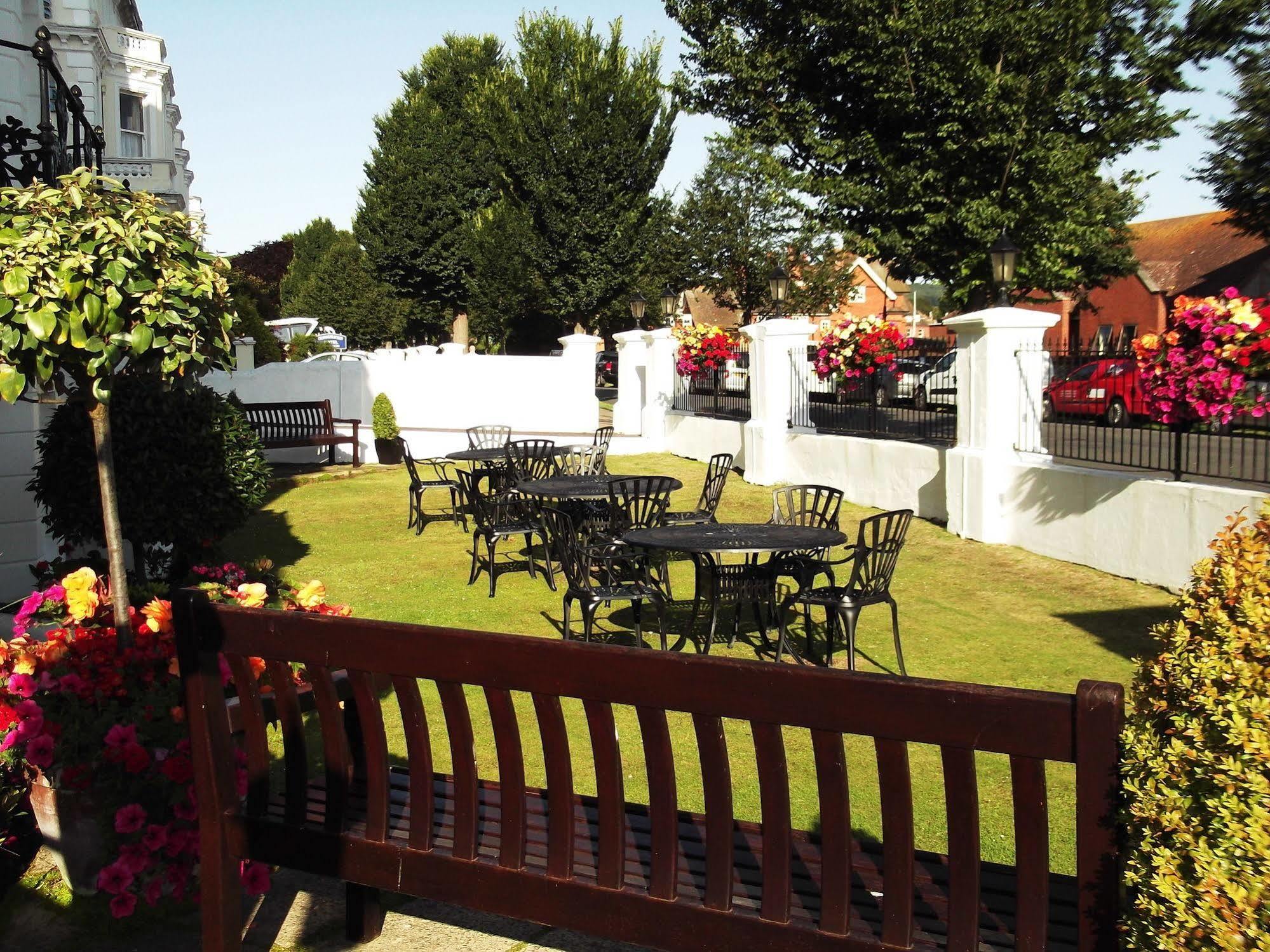 Devonshire Park Hotel Eastbourne Exterior photo